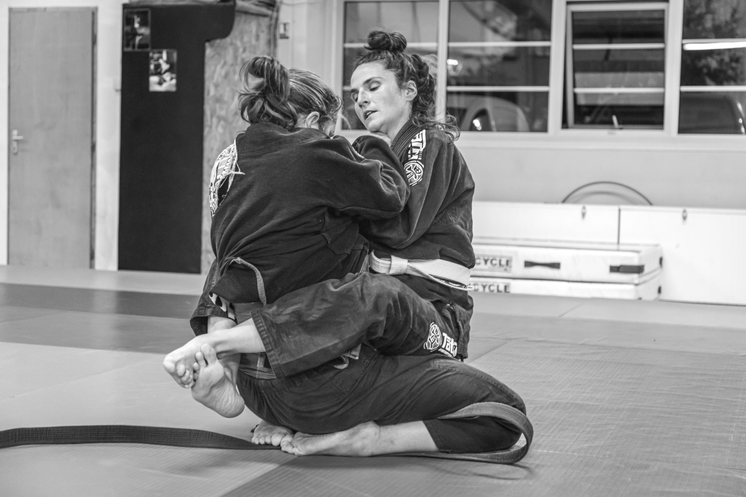 Cours de jiu jitsu brésilien pour adultes (jjb ou bjj) à la West Choke family.